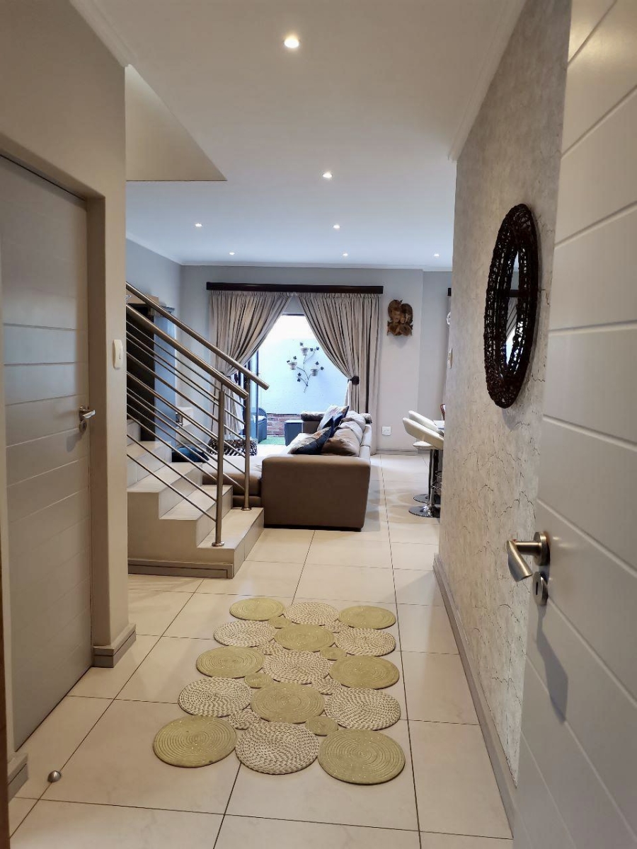 3 Bedroom Property for Sale in Bryanston Gauteng