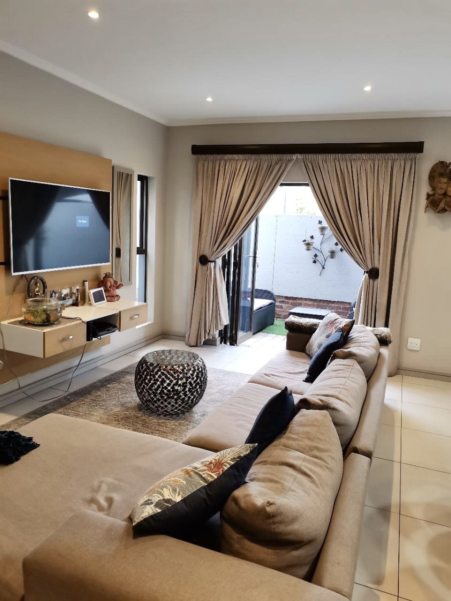 3 Bedroom Property for Sale in Bryanston Gauteng
