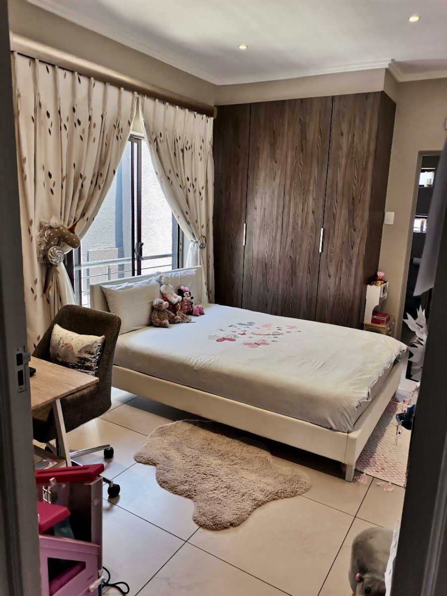 3 Bedroom Property for Sale in Bryanston Gauteng