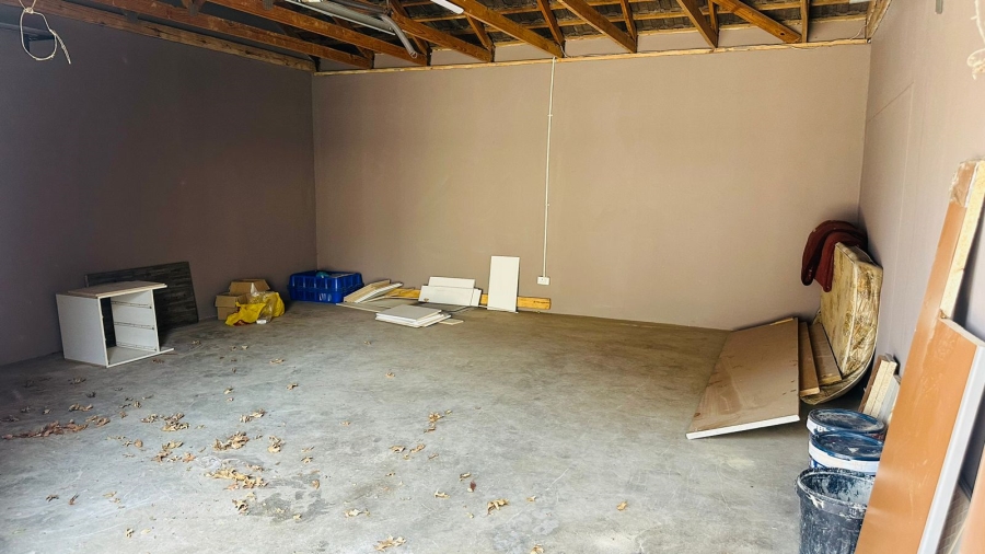 3 Bedroom Property for Sale in Bonaero Park Gauteng