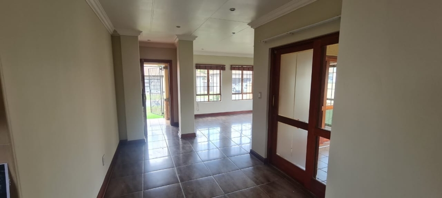 3 Bedroom Property for Sale in Sunair Park Gauteng