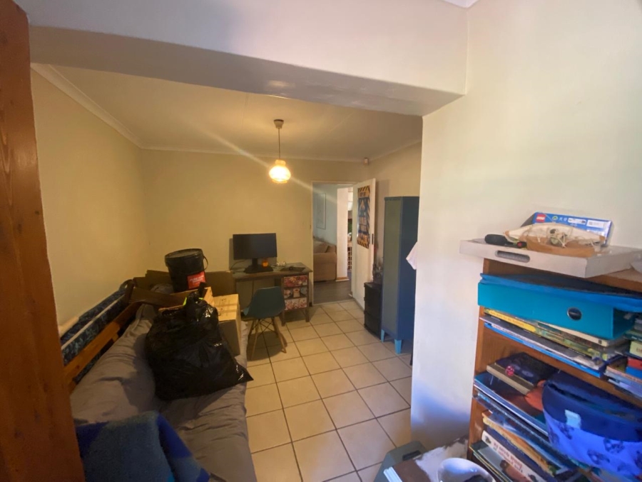 To Let 4 Bedroom Property for Rent in Faerie Glen Gauteng
