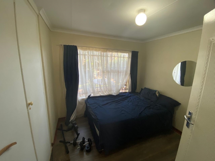 To Let 4 Bedroom Property for Rent in Faerie Glen Gauteng