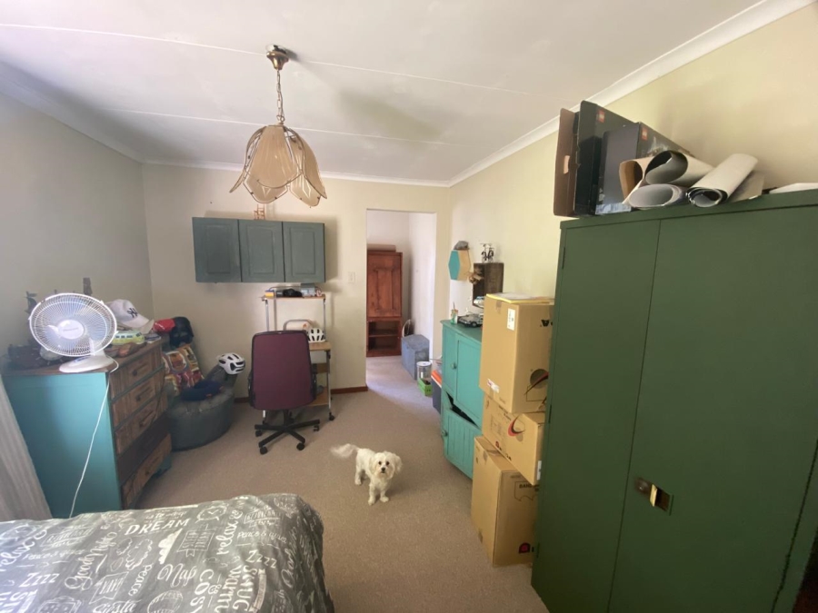 To Let 4 Bedroom Property for Rent in Faerie Glen Gauteng