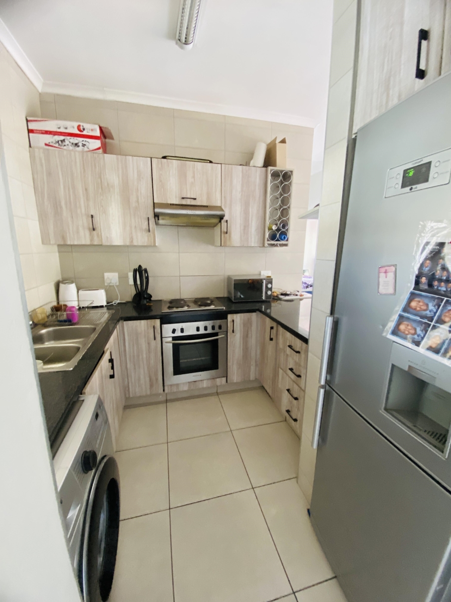 2 Bedroom Property for Sale in Lonehill Gauteng