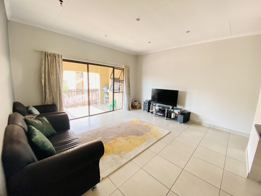 2 Bedroom Property for Sale in Lonehill Gauteng