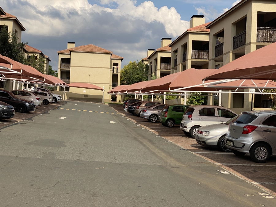2 Bedroom Property for Sale in Lonehill Gauteng