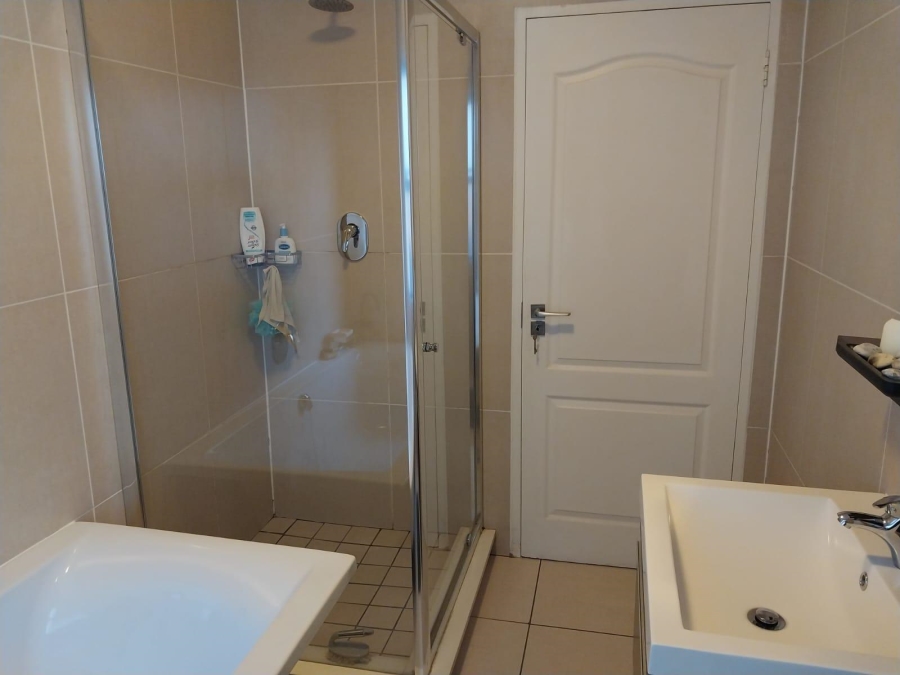 2 Bedroom Property for Sale in Fourways Gauteng