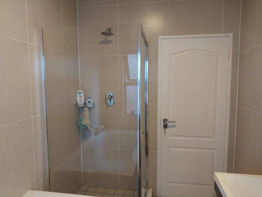2 Bedroom Property for Sale in Fourways Gauteng