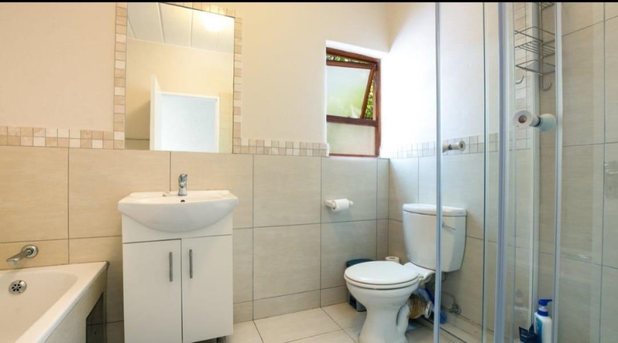 1 Bedroom Property for Sale in Douglasdale Gauteng