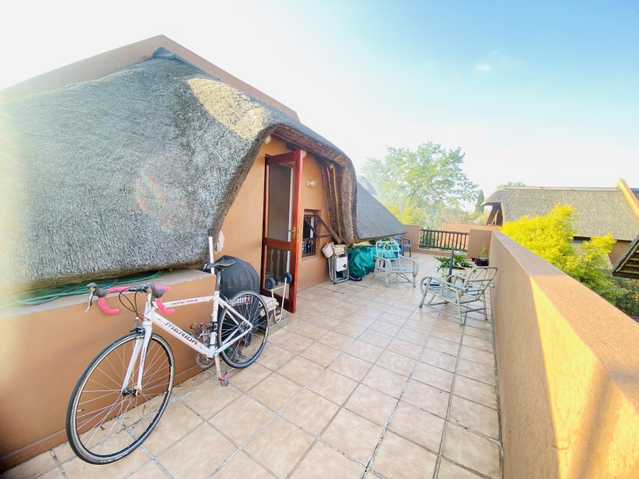 2 Bedroom Property for Sale in Lonehill Gauteng