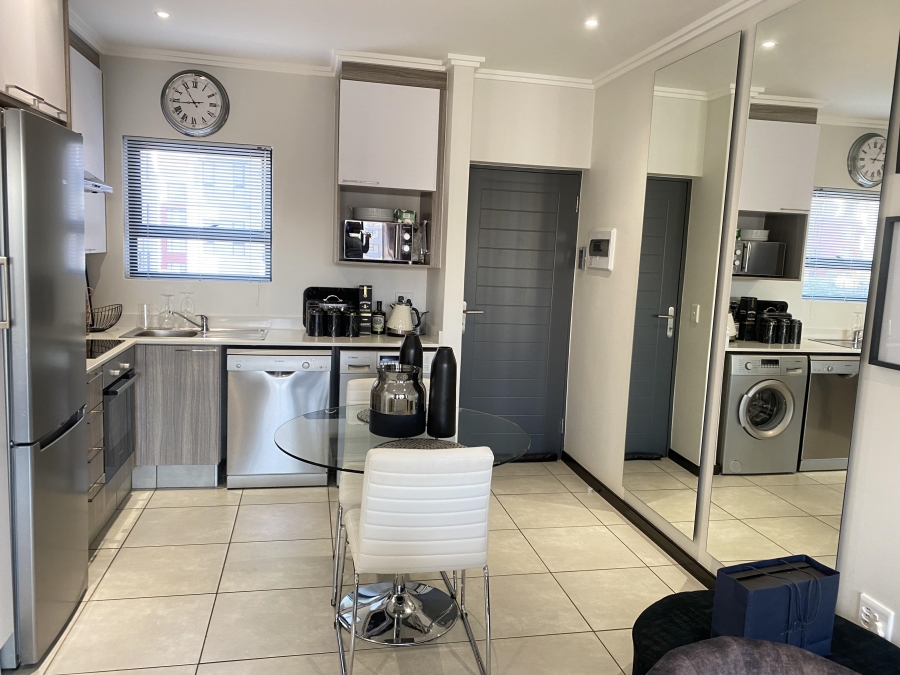 1 Bedroom Property for Sale in Fourways Gauteng