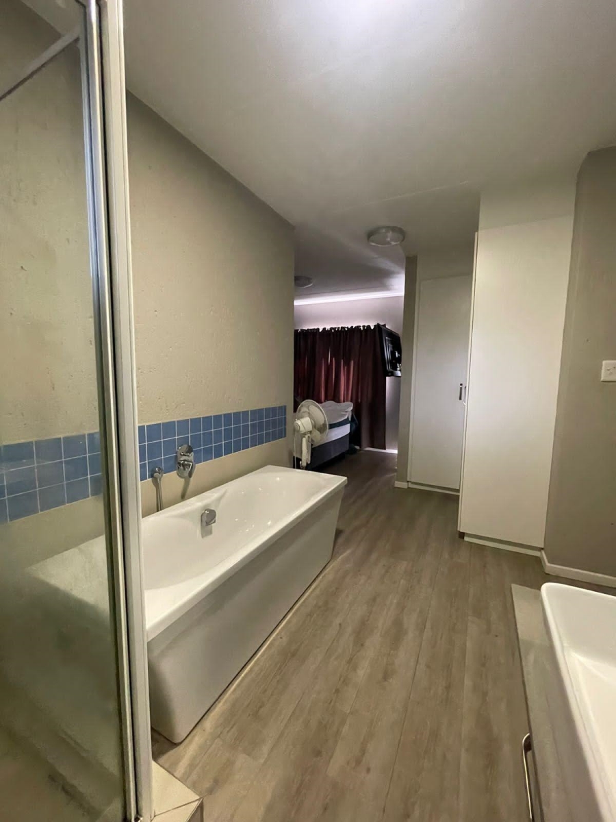 1 Bedroom Property for Sale in Paulshof Gauteng