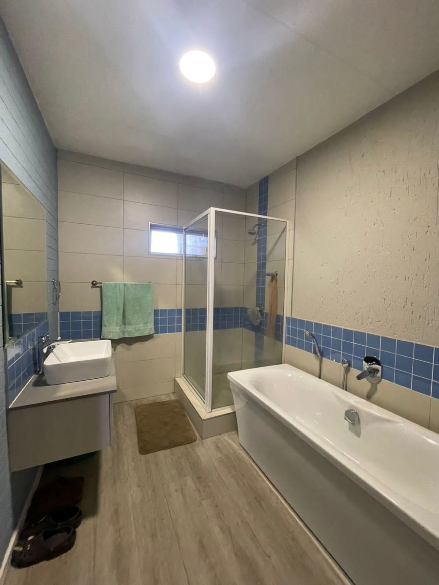 1 Bedroom Property for Sale in Paulshof Gauteng