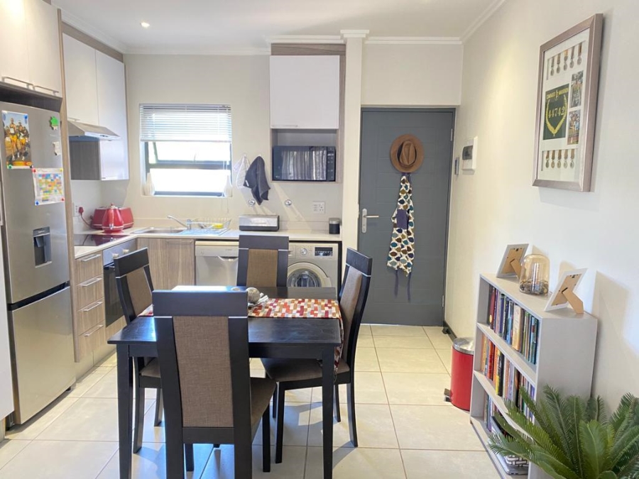 1 Bedroom Property for Sale in Fourways Gauteng