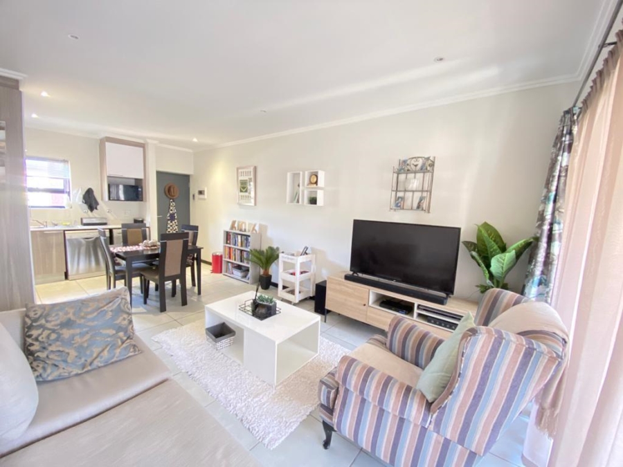 1 Bedroom Property for Sale in Fourways Gauteng