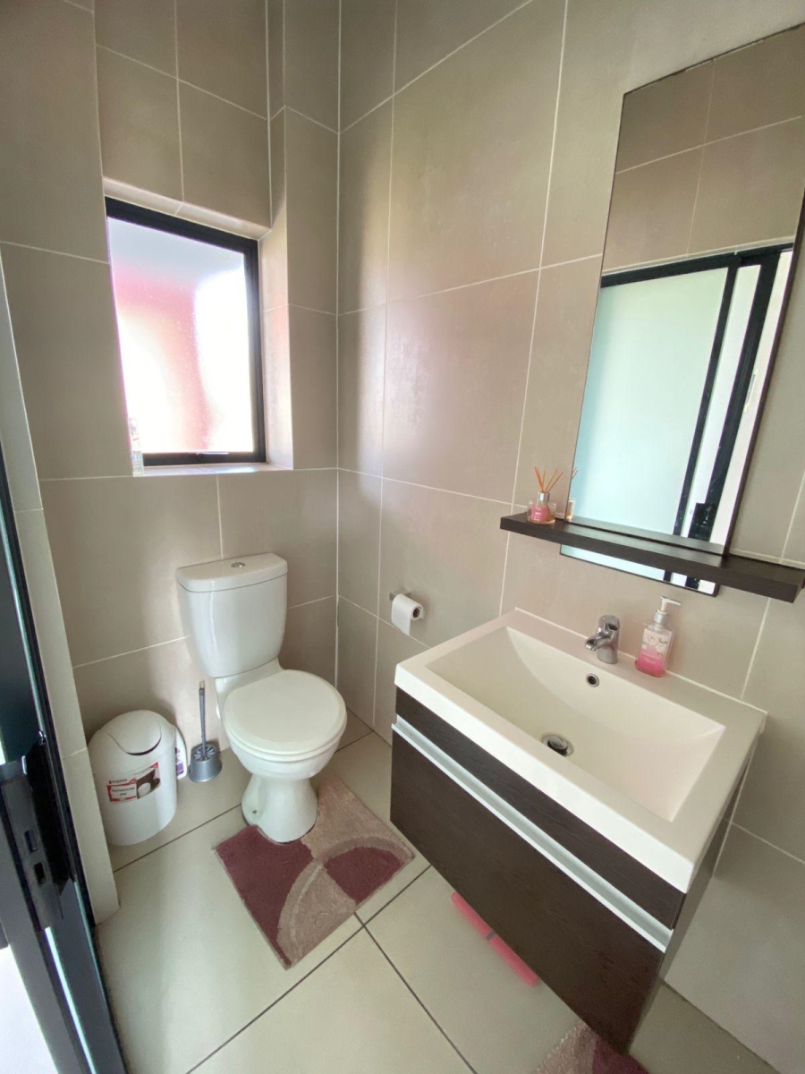 1 Bedroom Property for Sale in Fourways Gauteng