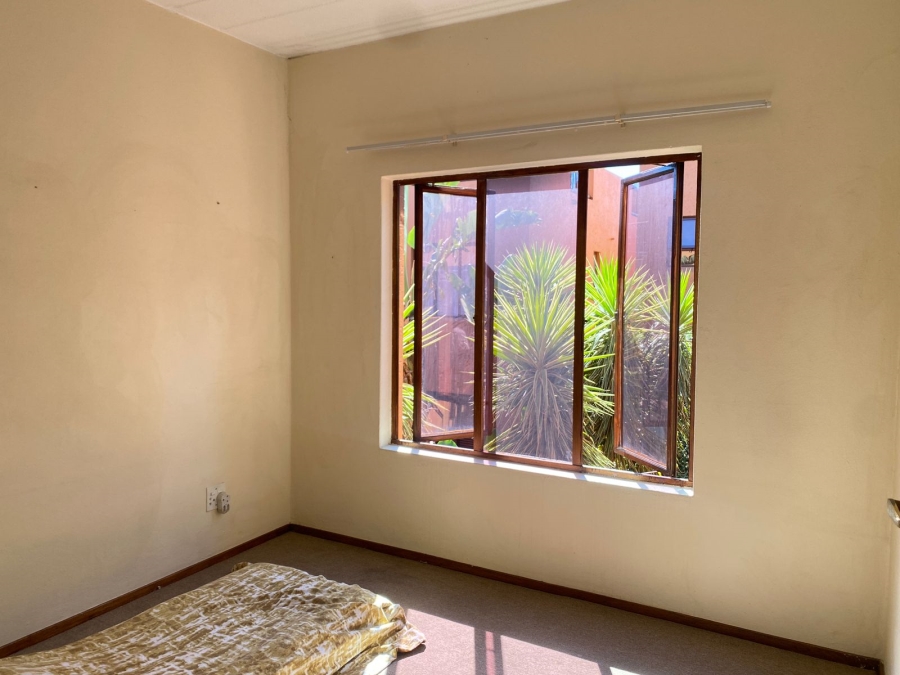 1 Bedroom Property for Sale in Sunninghill Gauteng