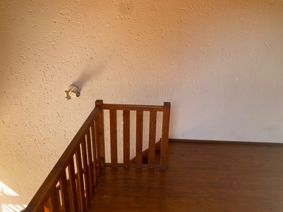 1 Bedroom Property for Sale in Sunninghill Gauteng