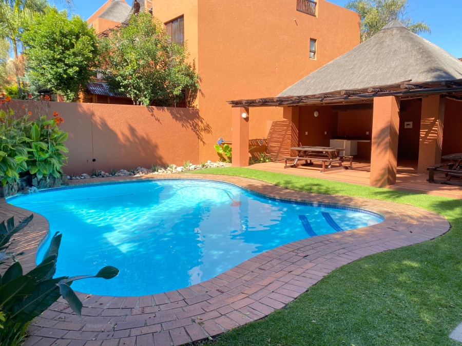 1 Bedroom Property for Sale in Sunninghill Gauteng