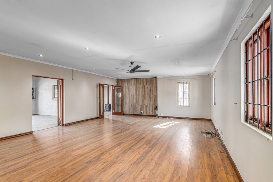 5 Bedroom Property for Sale in Chartwell Gauteng