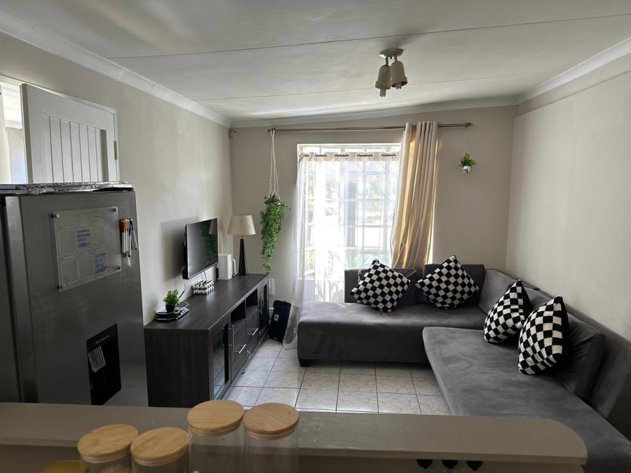 To Let 2 Bedroom Property for Rent in Eden Glen Gauteng