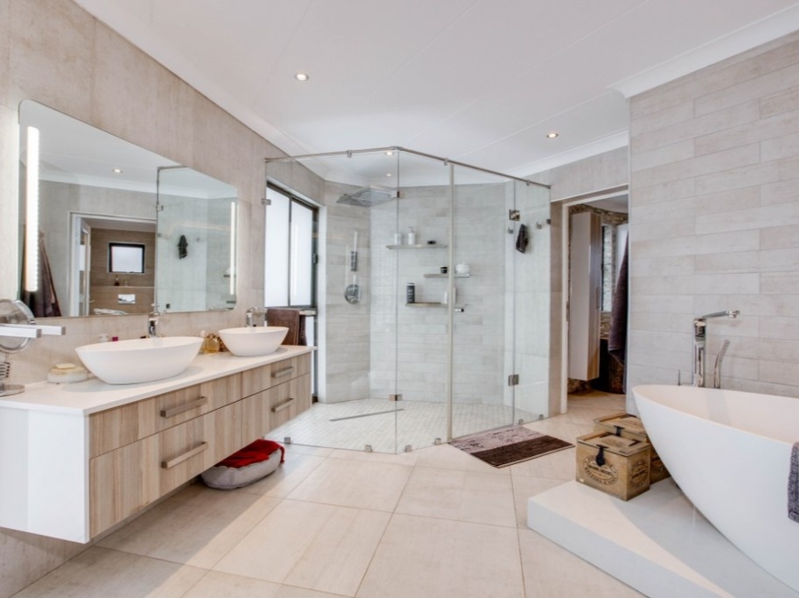 To Let 4 Bedroom Property for Rent in Dainfern Golf Estate Gauteng