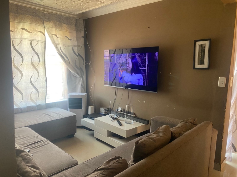 2 Bedroom Property for Sale in The Orchards Gauteng