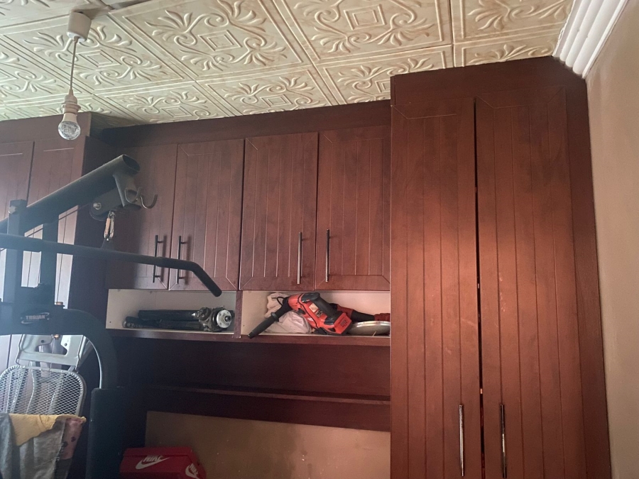 2 Bedroom Property for Sale in The Orchards Gauteng