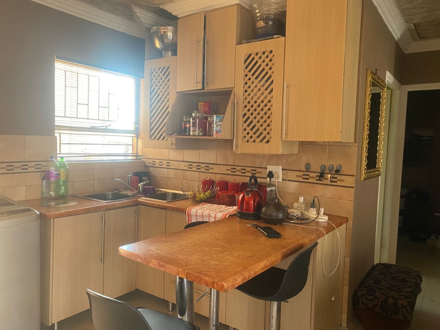 2 Bedroom Property for Sale in The Orchards Gauteng