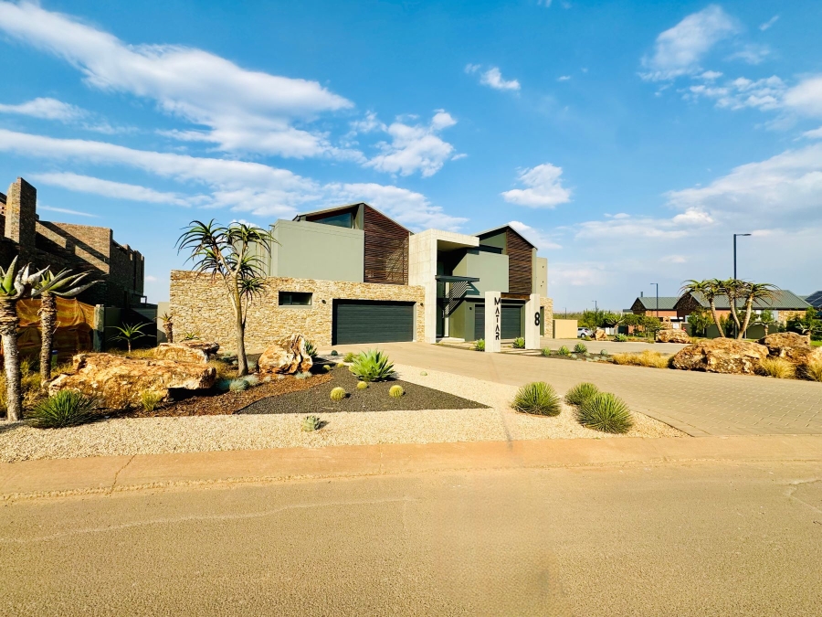 7 Bedroom Property for Sale in Midstream Ridge Gauteng
