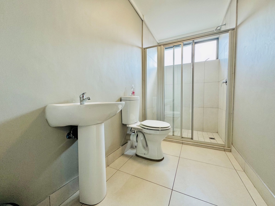 7 Bedroom Property for Sale in Midstream Ridge Gauteng