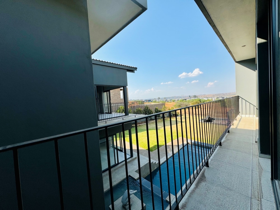 7 Bedroom Property for Sale in Midstream Ridge Gauteng