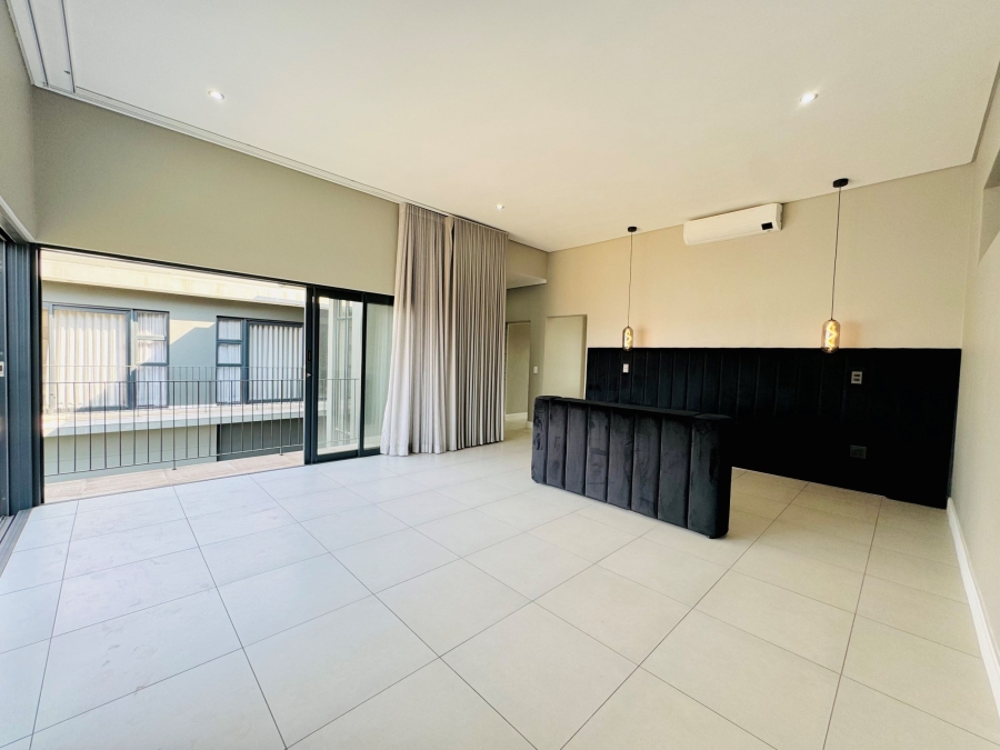 7 Bedroom Property for Sale in Midstream Ridge Gauteng