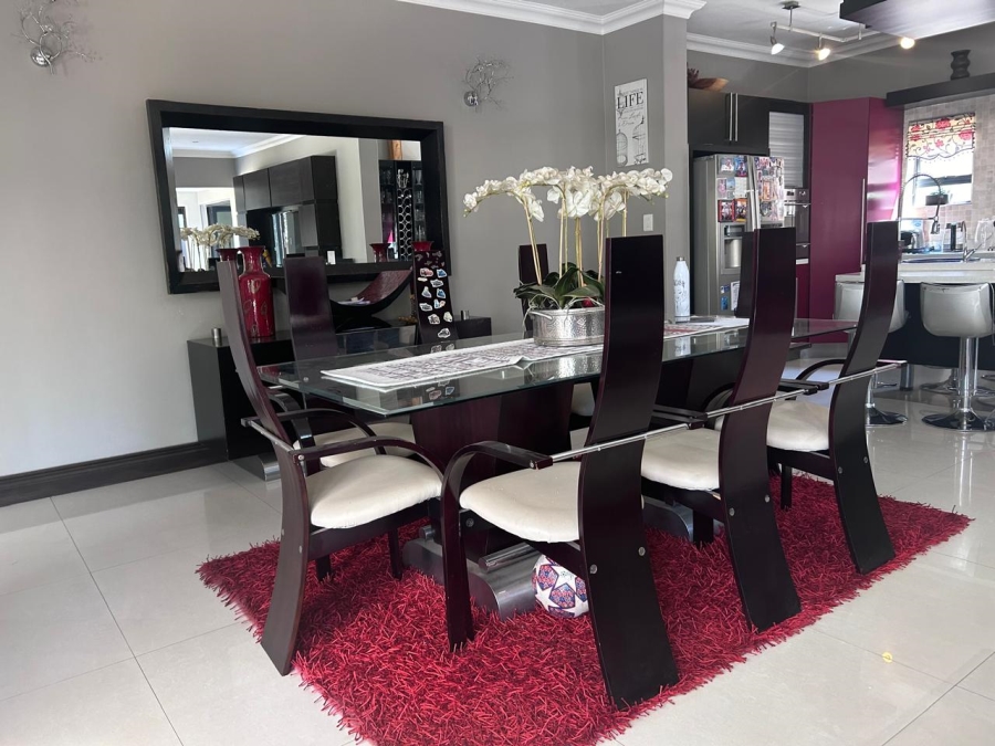 5 Bedroom Property for Sale in Midlands Estate Gauteng