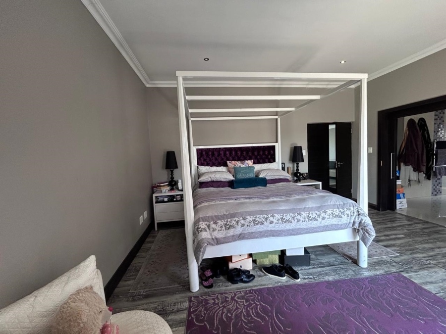 5 Bedroom Property for Sale in Midlands Estate Gauteng