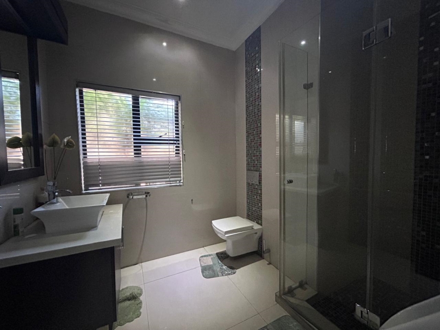 5 Bedroom Property for Sale in Midlands Estate Gauteng