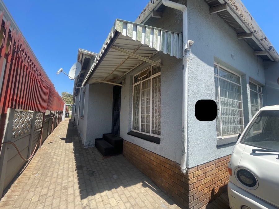 5 Bedroom Property for Sale in Brixton Gauteng