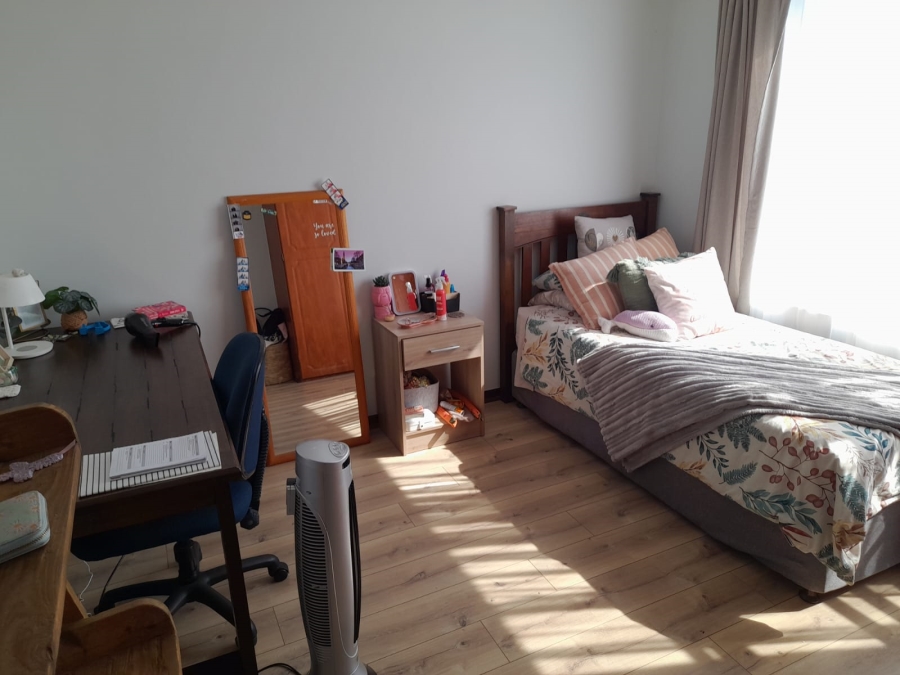 4 Bedroom Property for Sale in Eldoraigne Gauteng
