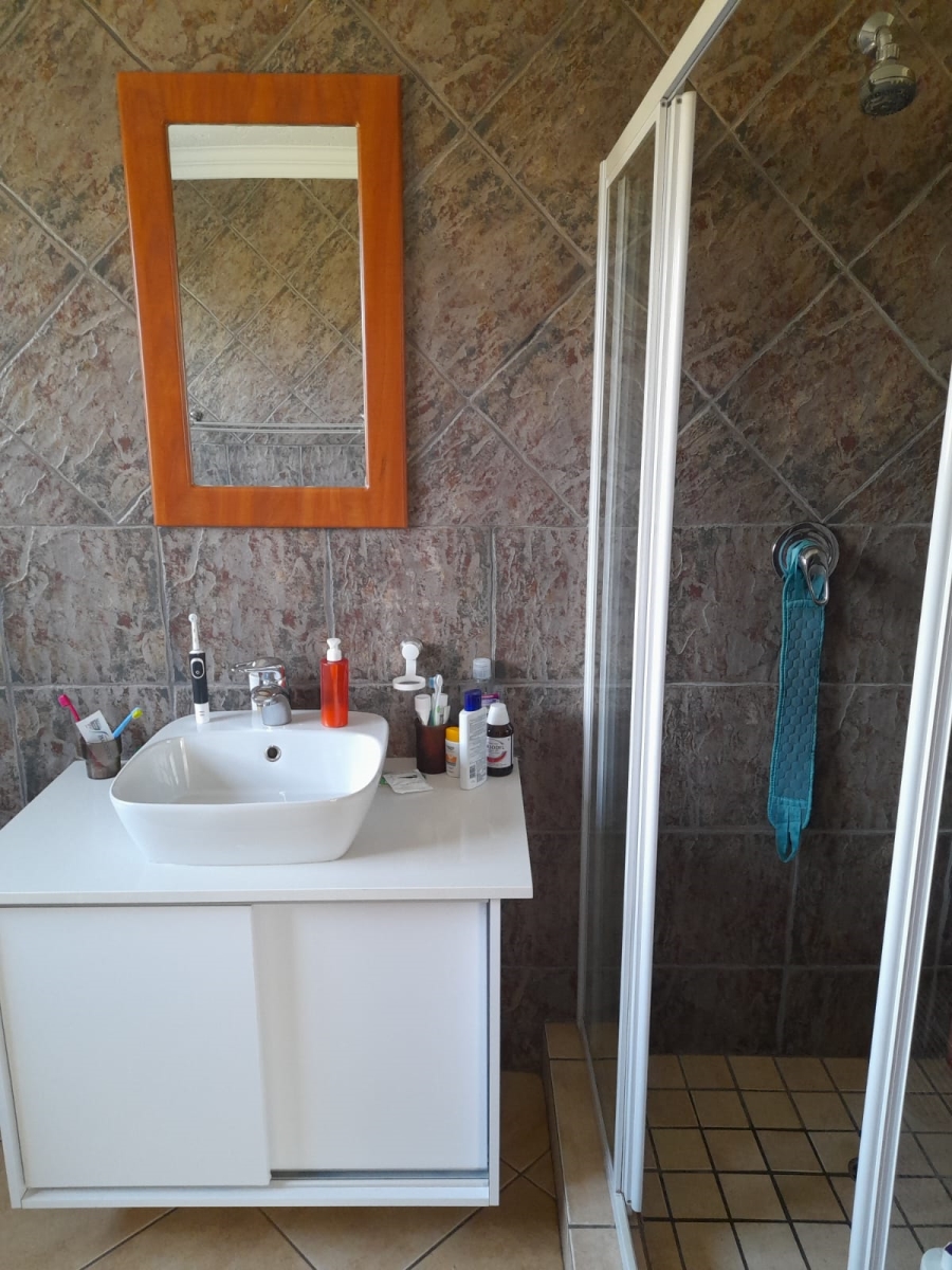 4 Bedroom Property for Sale in Eldoraigne Gauteng