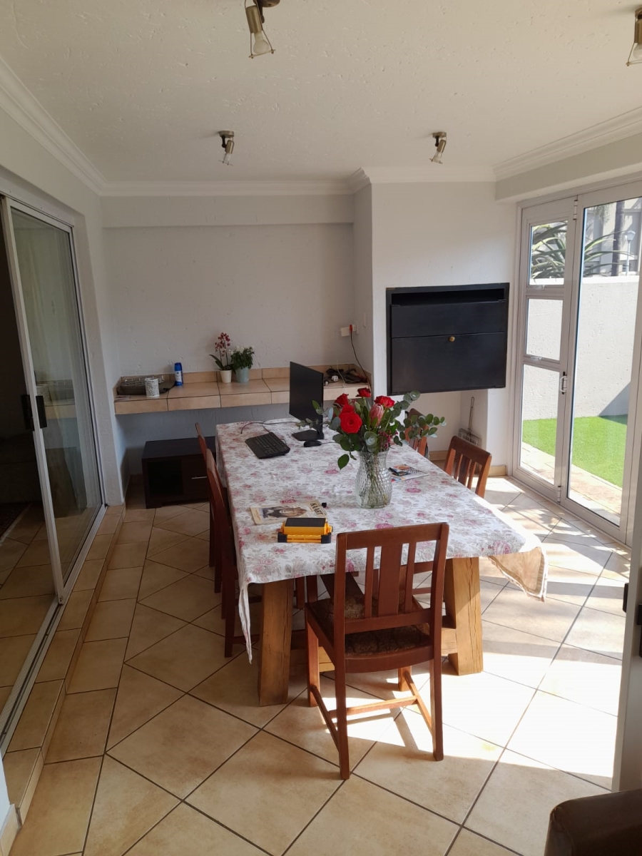 4 Bedroom Property for Sale in Eldoraigne Gauteng