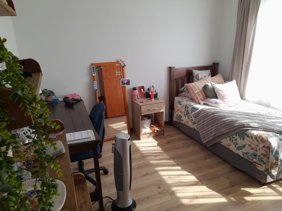4 Bedroom Property for Sale in Eldoraigne Gauteng