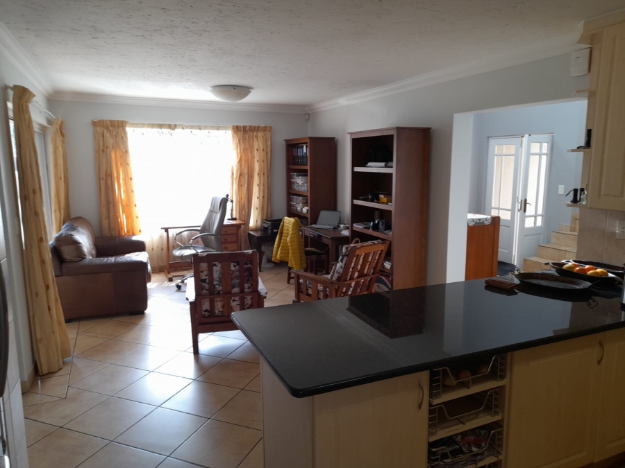 4 Bedroom Property for Sale in Eldoraigne Gauteng
