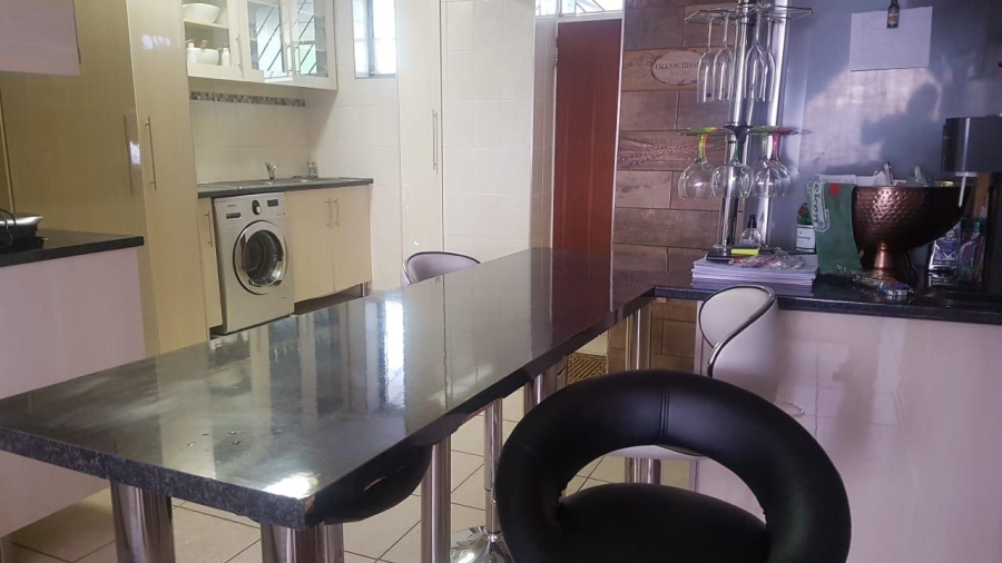 To Let 2 Bedroom Property for Rent in Sunnyside Gauteng