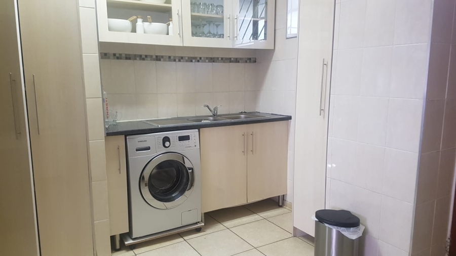 To Let 2 Bedroom Property for Rent in Sunnyside Gauteng