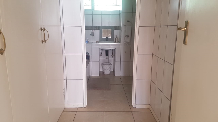 To Let 2 Bedroom Property for Rent in Sunnyside Gauteng