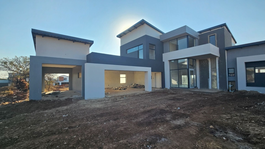 5 Bedroom Property for Sale in Midstream Heights Gauteng