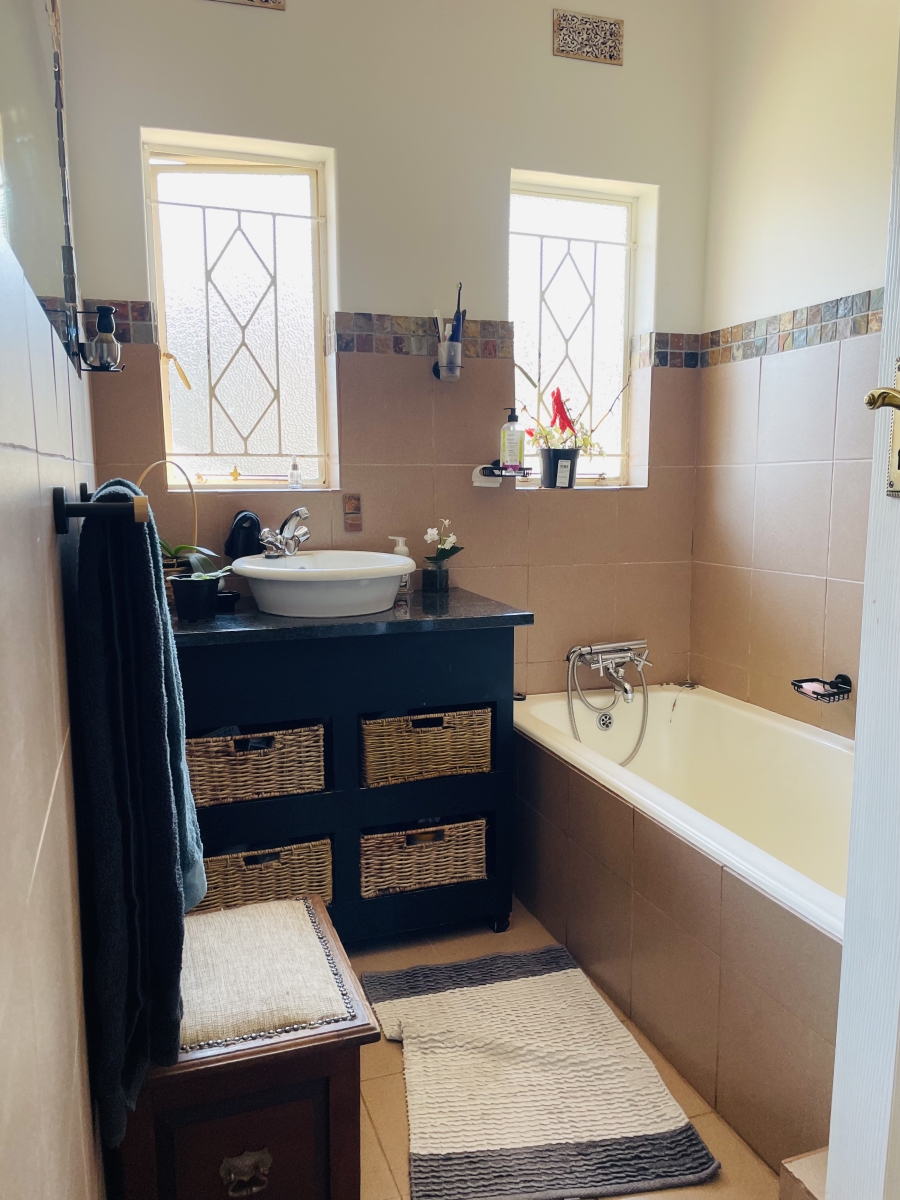 3 Bedroom Property for Sale in Monument Gauteng
