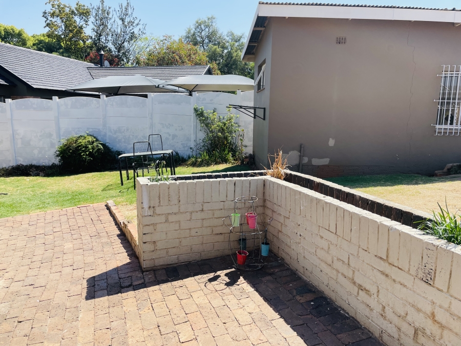 3 Bedroom Property for Sale in Monument Gauteng