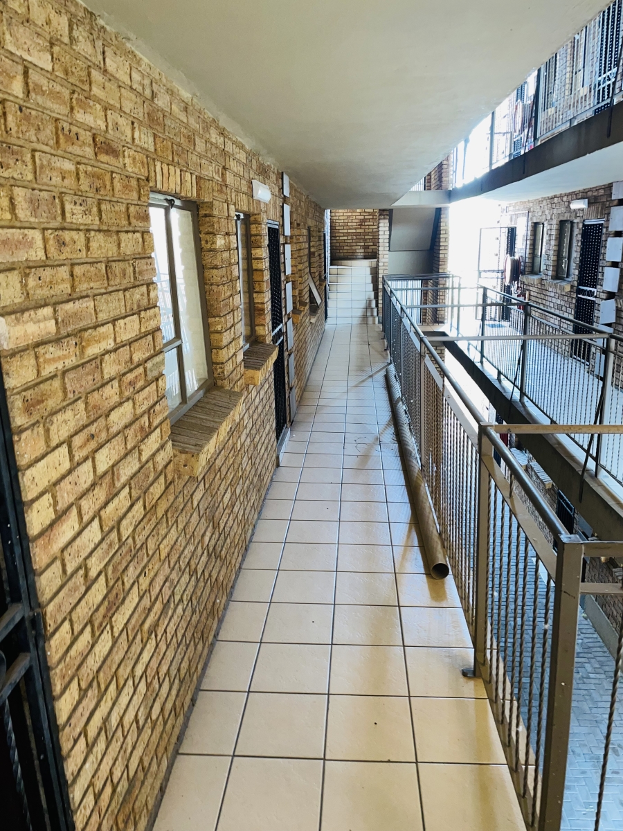 2 Bedroom Property for Sale in Krugersdorp Gauteng